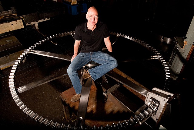 jeff-bezos-reloj-milenio2